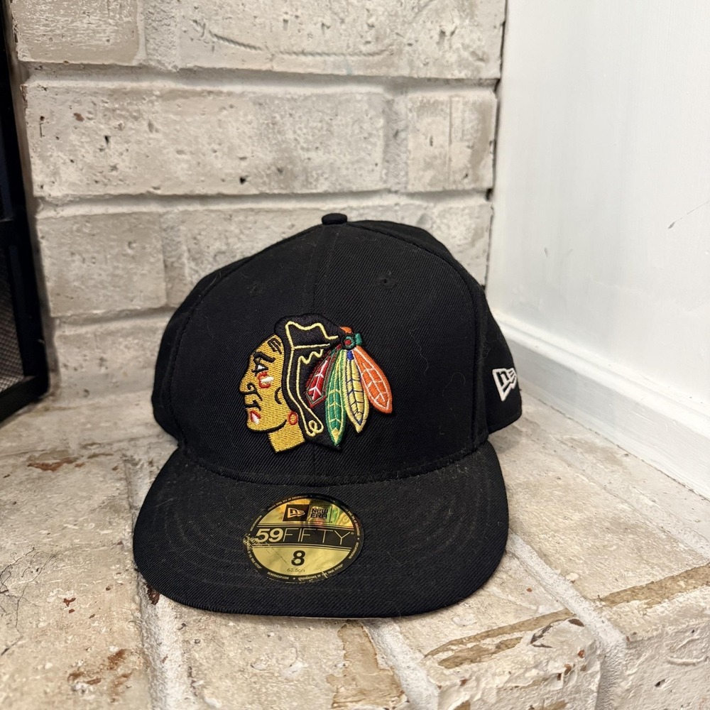 Chicago Blackhawks Hat Cap Fitted Mens 8 Black NHL Hockey New Era 59FIFTY Adult
